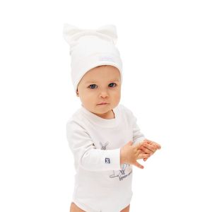 Комплект шапок 2шт.: сердца, молочная. Комплект шапок 2шт.: сердца, молочная.