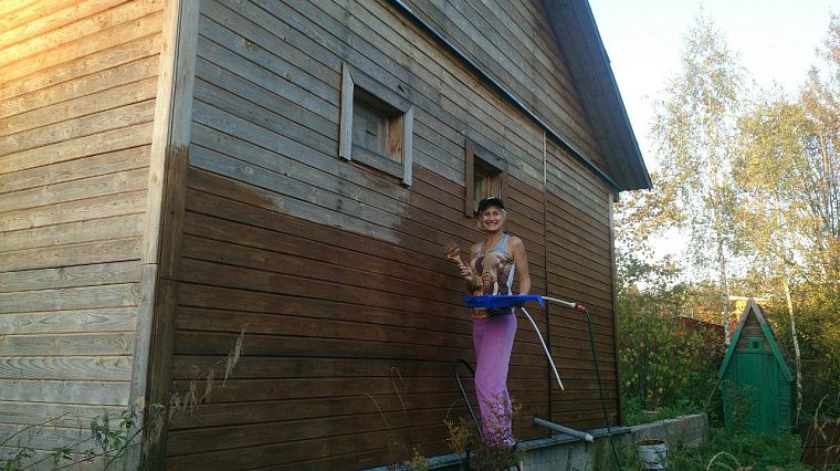 Сами красим баню.