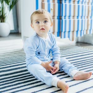 Кофточка Кролики голубая Кофточка Кролики голубая