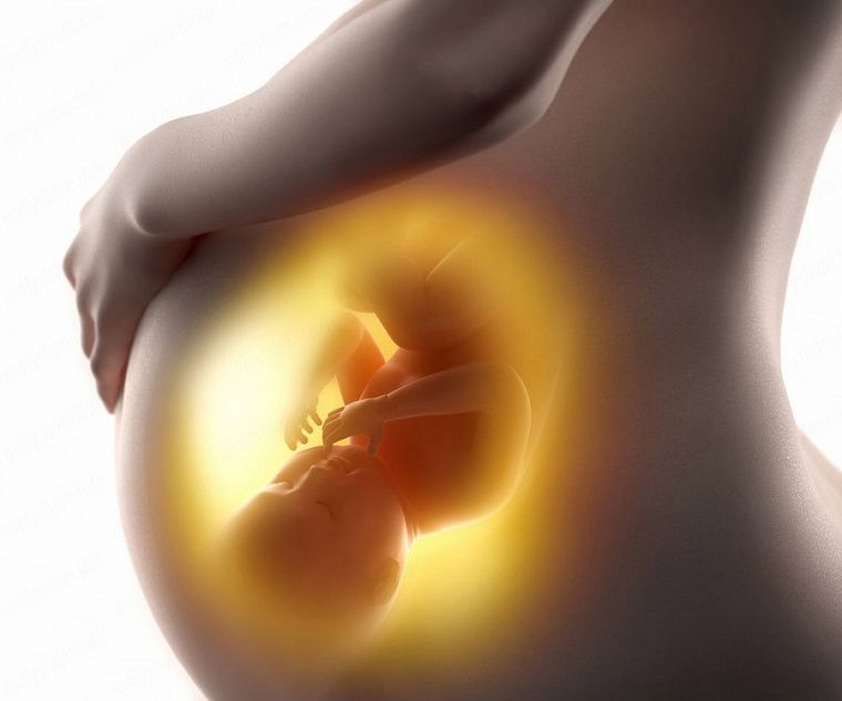 Обвитие пуповиной шеи плода во время беременности. 